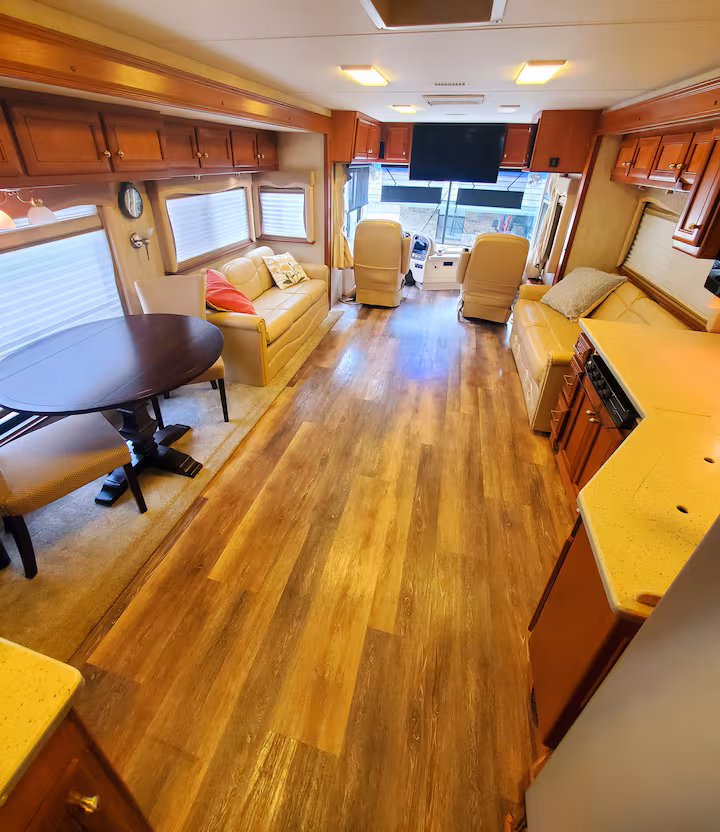 Cashrock Motorhome Living Room