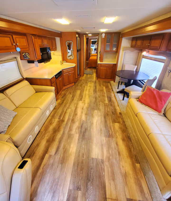 Cashrock Motorhome Living Room
